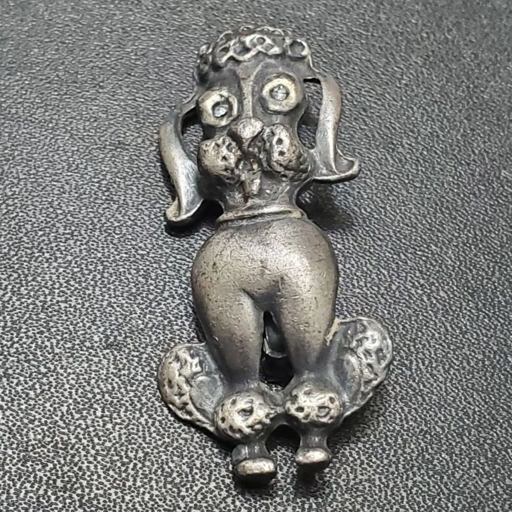Vintage silver tone puppy dog pewter brooch